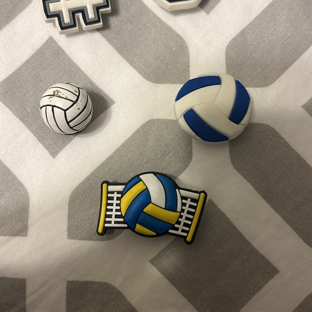5 Volleyball Croc Charms - Picture 3 of 3